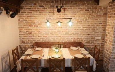 Alakul az új éttermi arculat